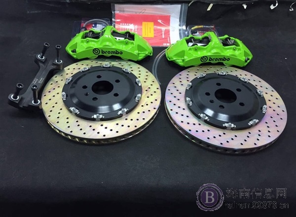 路虎13-17款揽胜3.0T刹车升级brembo gt卡钳刹车套装原装进口带仿伪卡